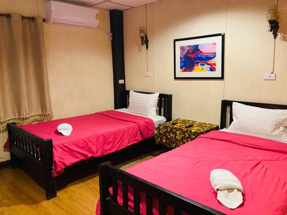 Noom Guesthouse Lop Buri Exterior foto