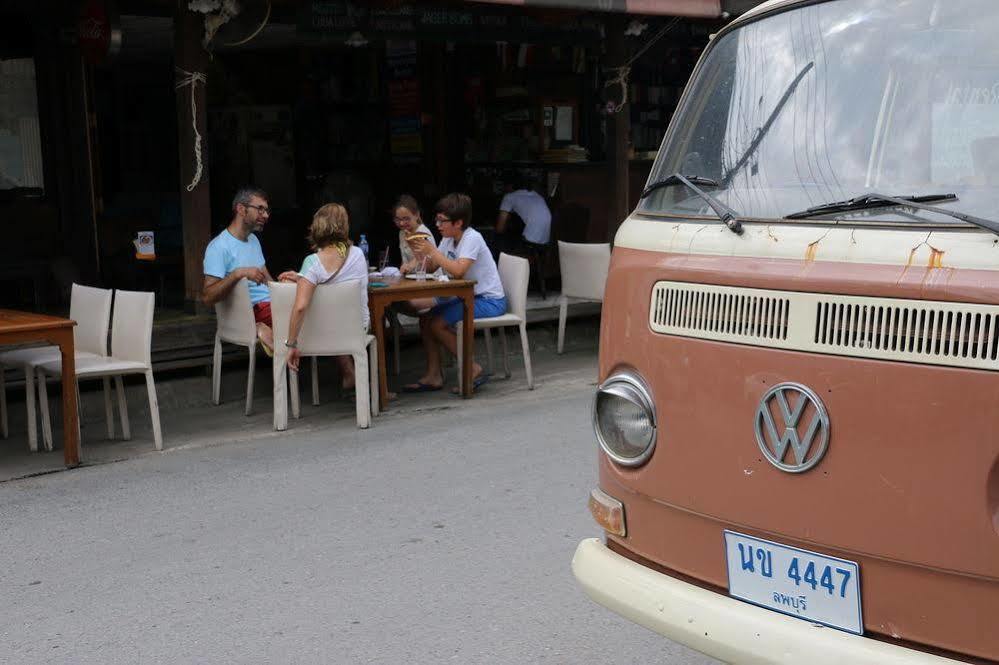Noom Guesthouse Lop Buri Exterior foto